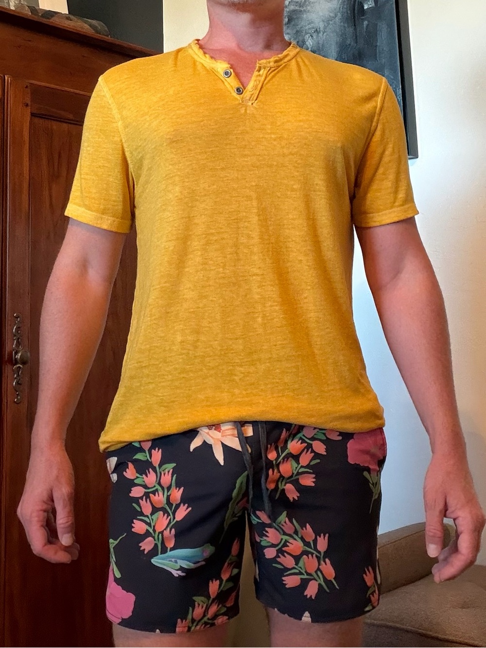 Lucky Brand Yellow Short Sleeve Henley Tee size Medium